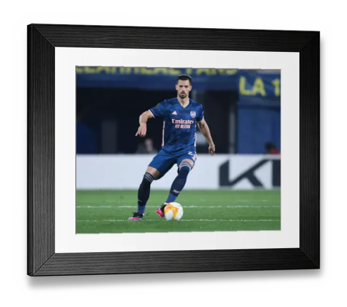 Framed Print : Arsenal's Pablo Mari in UEFA Europa League Semi-Final Clash Against Villarreal in Empty Estadio de la Ceramica
