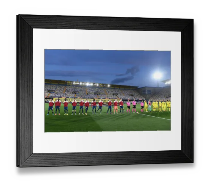 Framed Print : Arsenal vs Villarreal: UEFA Europa League Semi-Final Leg One - Empty Stands Amidst Coronavirus Pandemic
