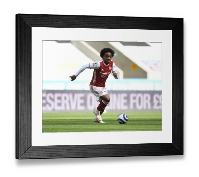 Framed Print : Arsenal's Willian in Action against Newcastle United in Empty St. James Park - Premier League 2020-21 Framed Print : Arsenal's Willian in Action against Newcastle United in Empty St. James Park - Premier League 2020-21