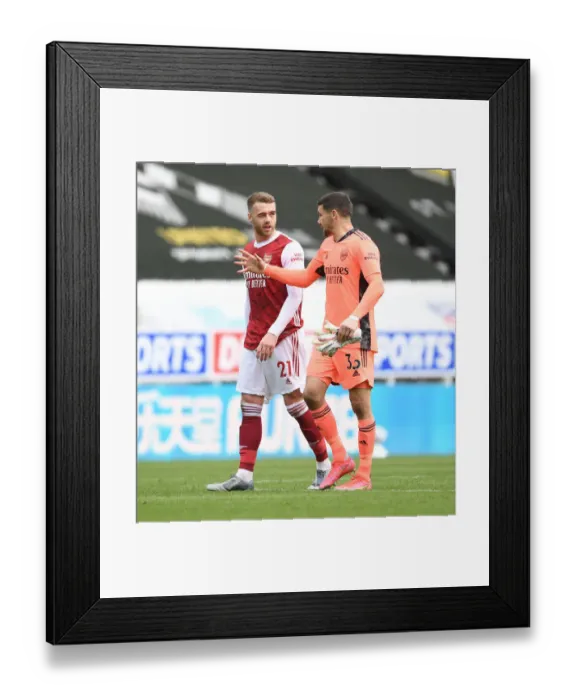 Framed Print : Arsenal's Chambers and Ryan Ready for Newcastle Clash in Empty St. James Park (2021-22 Premier League)