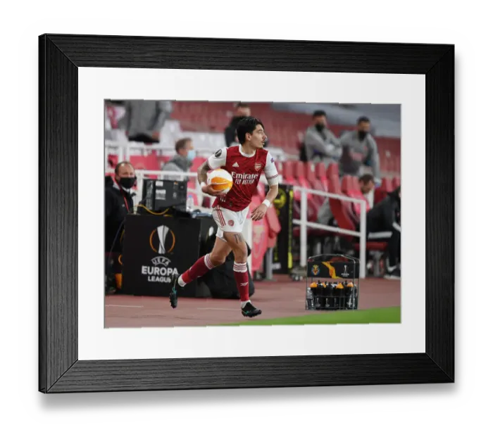 Framed Print : Arsenal's Hector Bellerin in UEFA Europa League Semi-Final: Arsenal vs Villarreal CF (Behind Closed Doors)