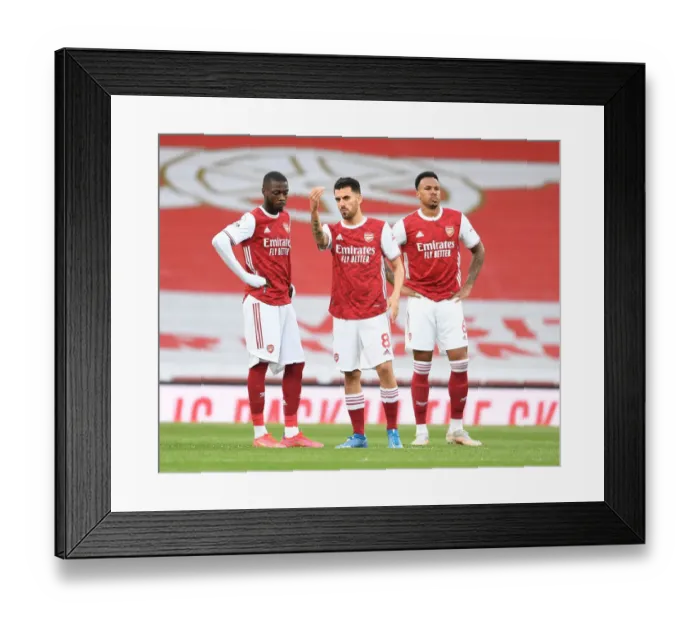 Framed Print : Arsenal v West Bromwich Albion - Premier League Framed Print : Arsenal v West Bromwich Albion - Premier League