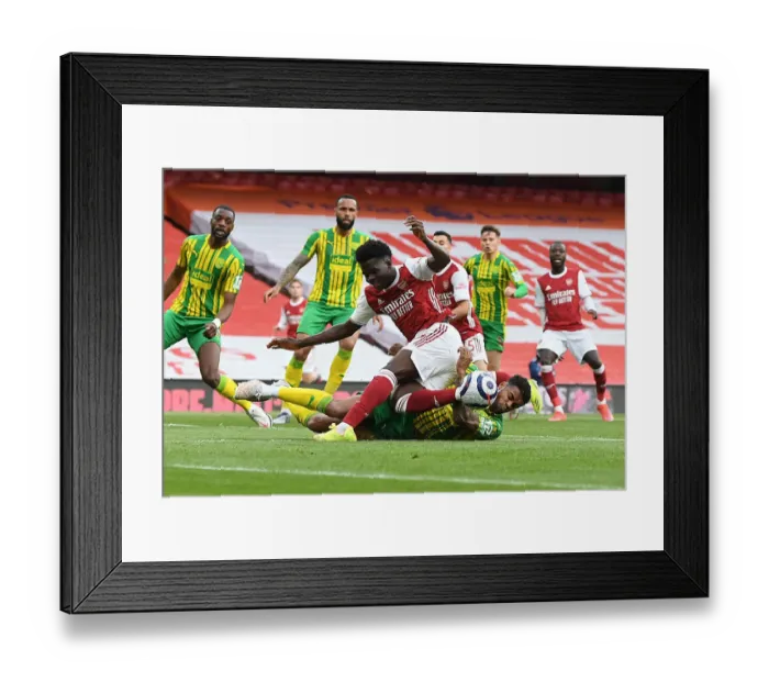 Framed Print : Empty Battle: Bukayo Saka vs. Darnell Furlong - Arsenal vs. West Bromwich Albion (2020-21) Framed Print : Empty Battle: Bukayo Saka vs. Darnell Furlong - Arsenal vs. West Bromwich Albion (2020-21)
