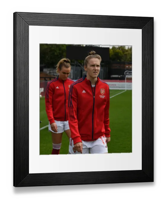 Framed Print : Vivianne Miedema Prepares for Aston Villa Clash at Empty Meadow Park (FA WSL 2021) Framed Print : Vivianne Miedema Prepares for Aston Villa Clash at Empty Meadow Park (FA WSL 2021)