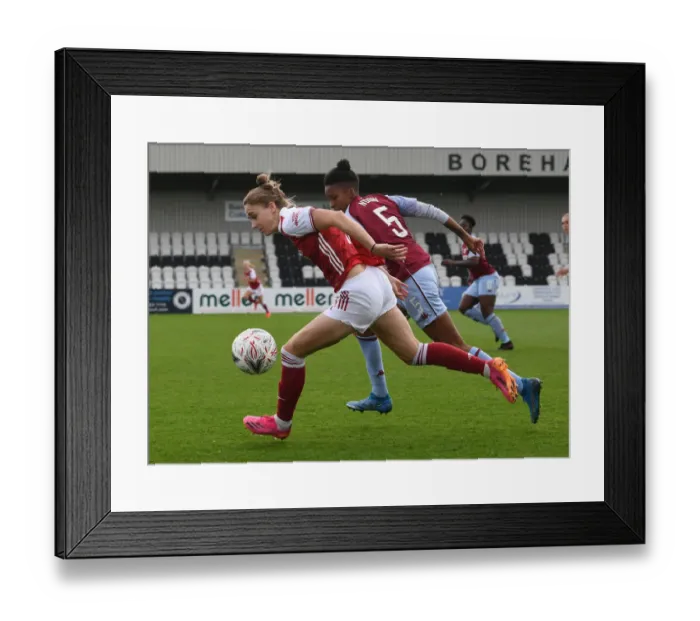 Framed Print : Arsenal's Vivianne Miedema in Action: FA WSL Clash Against Aston Villa