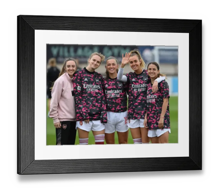 Framed Print : Arsenal Women: Pre-Match Huddle Against Aston Villa Women in Empty Meadow Park (2020-21)