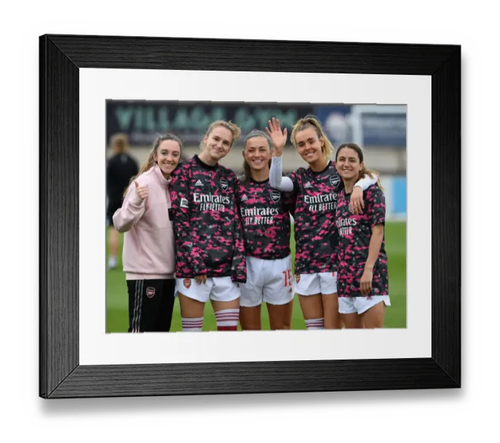 Framed Print : Arsenal Women's Pre-Match Huddle: Unity in Empty Stands vs. Aston Villa (2020-21) Framed Print : Arsenal Women's Pre-Match Huddle: Unity in Empty Stands vs. Aston Villa (2020-21)