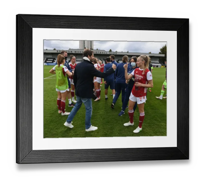 Framed Print : Arsenal Women's Victory: Montemurro and Williamson Celebrate Title-Winning Performance Against Aston Villa (FA WSL 2021)