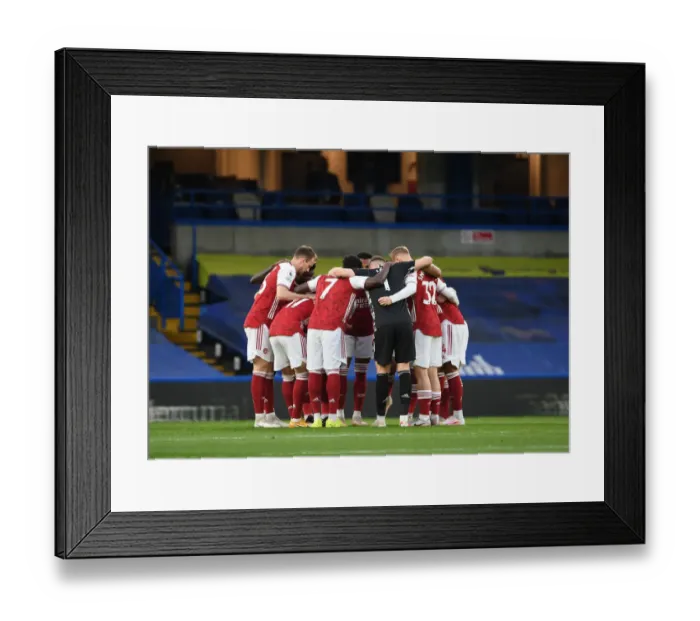 Framed Print : Arsenal's Pre-Match Huddle at Empty Stamford Bridge: Chelsea vs Arsenal, Premier League 2020-21 Framed Print : Arsenal's Pre-Match Huddle at Empty Stamford Bridge: Chelsea vs Arsenal, Premier League 2020-21