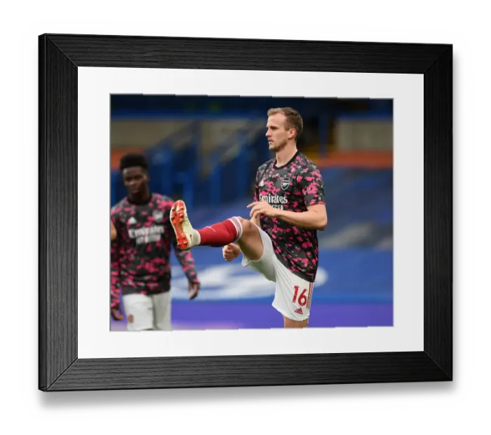 Framed Print : Arsenal's Rob Holding Prepares for Chelsea Clash in Empty Stamford Bridge (Premier League 2020-21) Framed Print : Arsenal's Rob Holding Prepares for Chelsea Clash in Empty Stamford Bridge (Premier League 2020-21)