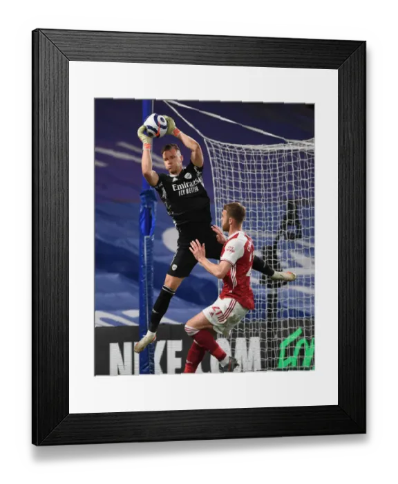 Framed Print : Arsenal's Bernd Leno in Action at Empty Stamford Bridge: Chelsea vs Arsenal, Premier League 2020-21 Framed Print : Arsenal's Bernd Leno in Action at Empty Stamford Bridge: Chelsea vs Arsenal, Premier League 2020-21