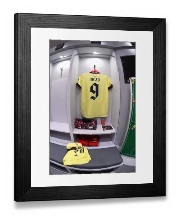 Framed Print : Arsenal's Beth Mead Prepares for FA Cup 5th Round Showdown: Arsenal Women vs Crystal Palace