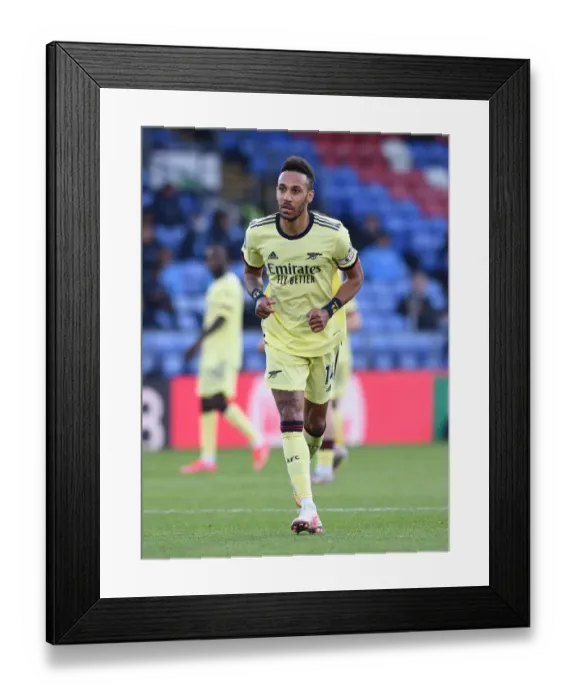 Framed Print : Arsenal's Aubameyang in Action against Crystal Palace (May 2021)