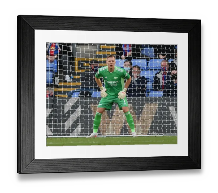 Framed Print : Arsenal's Bernd Leno in Action at Crystal Palace, Premier League 2020-21