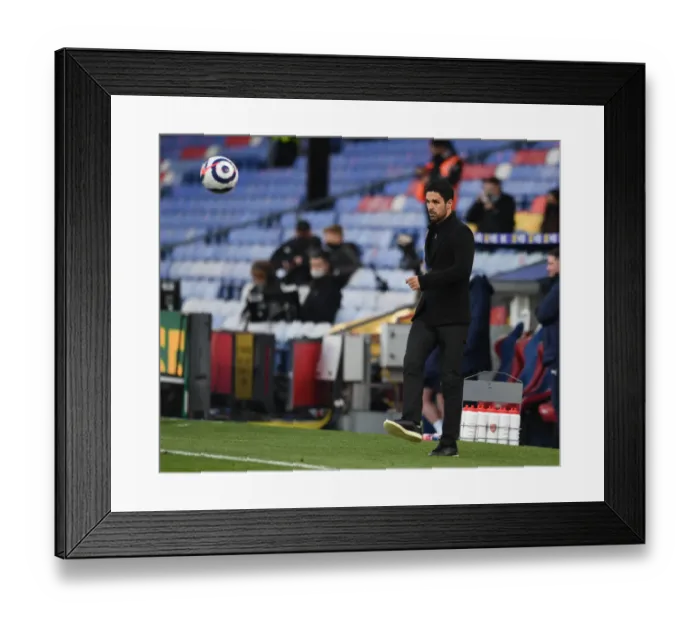Framed Print : Mikel Arteta Leads Arsenal at Crystal Palace in Premier League Showdown