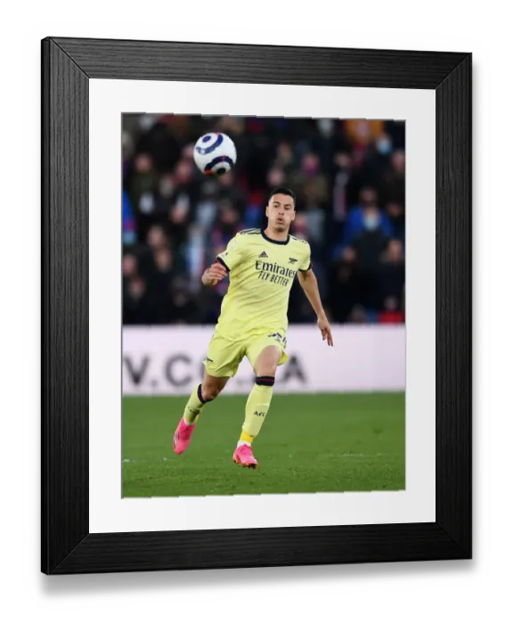 Framed Print : Martinelli's Brilliance: Arsenal Secures Premier League Win vs. Crystal Palace