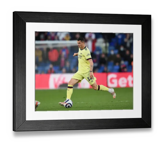 Framed Print : Granit Xhaka in Action: Crystal Palace vs Arsenal, Premier League 2020-21