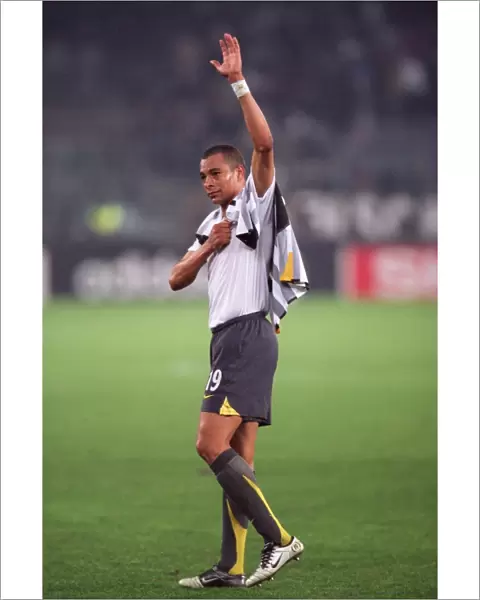 Gilberti (Arsenal) celebrates at the final whistle. Juventus 0: 0 Arsenal