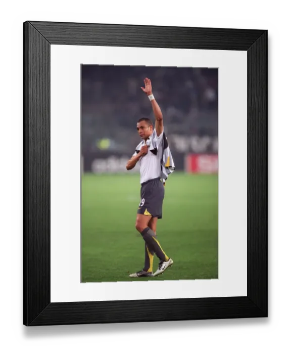 Framed Print : Gilberti (Arsenal) celebrates at the final whistle. Juventus 0: 0 Arsenal Framed Print : Gilberti (Arsenal) celebrates at the final whistle. Juventus 0: 0 Arsenal