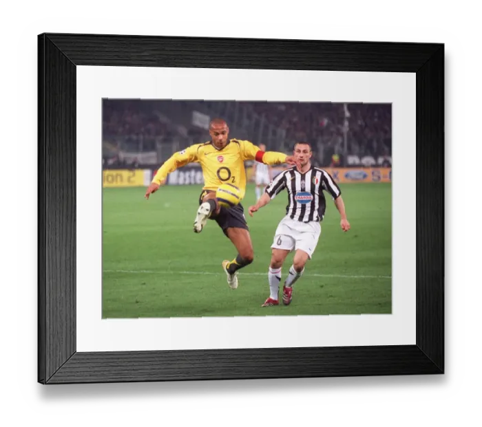 Framed Print : Thierry Henry (Arsenal) Robert Kovac (Juve). Juventus 0: 0 Arsenal