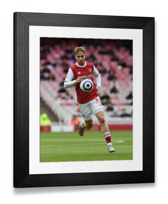 Framed Print : Emile Smith Rowe Shines: Arsenal's Dominant Display Against Brighton & Hove Albion (2020-21)