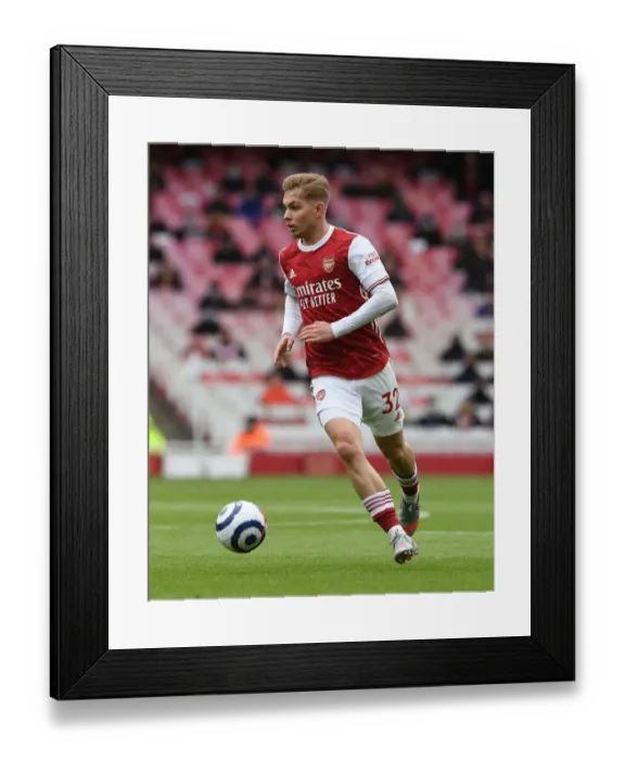 Framed Print : Emile Smith Rowe's Star Performance: Arsenal's Commanding Victory Over Brighton & Hove Albion (2020-21)