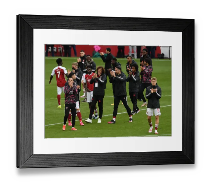 Framed Print : Arsenal Players Celebrate with Fans After Securing Victory Against Brighton & Hove Albion (2020-21)