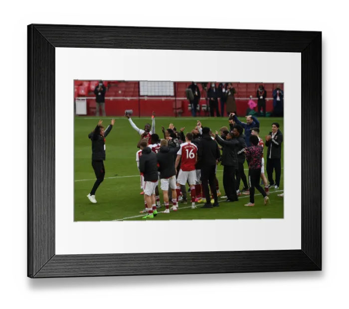 Framed Print : Arsenal Win Premier League: David Luiz and Team Celebrate Title Triumph Over Brighton & Hove Albion
