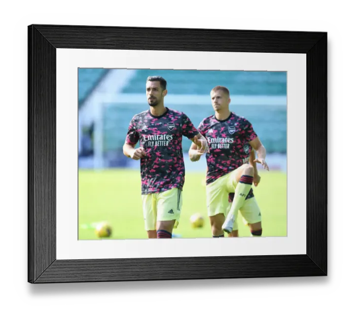 Framed Print : Arsenal's Pablo Mari Prepares for Hibernian Friendly in Edinburgh, 2021