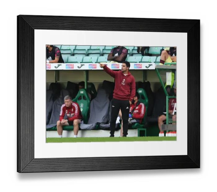 Framed Print : Arsenal's Mikel Arteta Leads Team in Pre-Season Friendly Against Hibernian, Edinburgh, Scotland (July 2021)