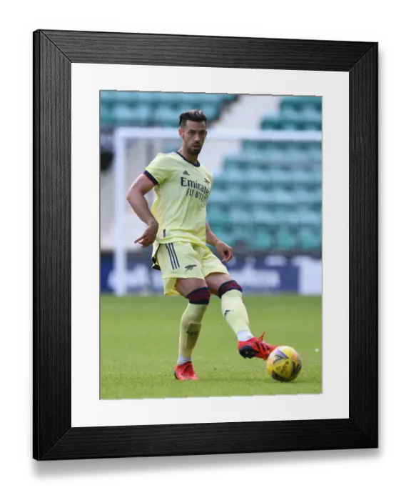 Framed Print : Arsenal's Pablo Mari in Action at Hibernian Friendly in Edinburgh Framed Print : Arsenal's Pablo Mari in Action at Hibernian Friendly in Edinburgh