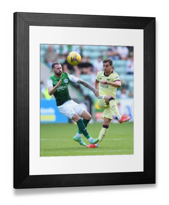 Framed Print : Hibernian vs Arsenal: Cedric Soares Fouls Martin Boyle in Pre-Season Clash Framed Print : Hibernian vs Arsenal: Cedric Soares Fouls Martin Boyle in Pre-Season Clash