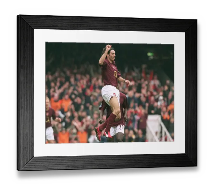 Framed Print : Robert Pires celebrates scoring Arsenals 2nd goal