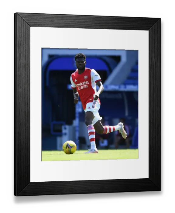 Framed Print : Thomas Partey in Action: Arsenal vs Rangers, Ibrox Stadium, Glasgow 2021