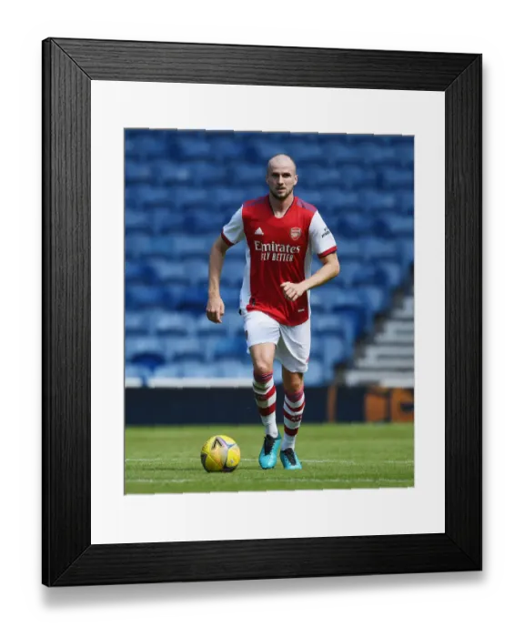 Framed Print : Arsenal's Rob Holding in Action at Glasgow Rangers Pre-Season Friendly, 2021