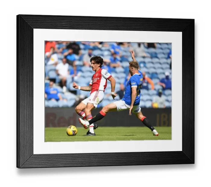 Framed Print : Hector Bellerin Faces Off Against Scott Arfield in Rangers vs Arsenal Pre-Season Clash