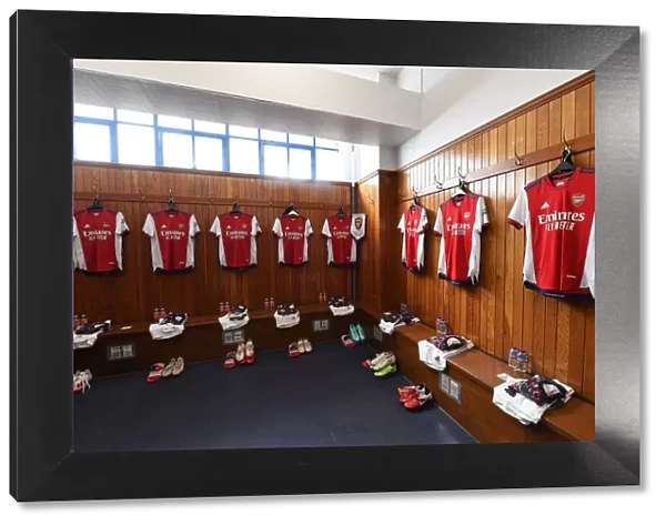Behind the Scenes: Arsenal's Changing Room Before a Pre-Season Match at Ibrox Stadium