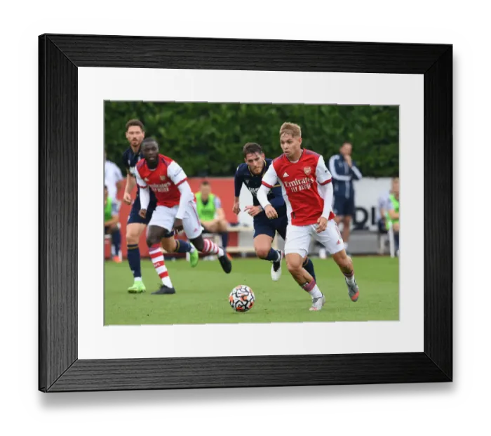 Framed Print : Emile Smith Rowe Shines: Arsenal's Pre-Season Win Against Millwall
