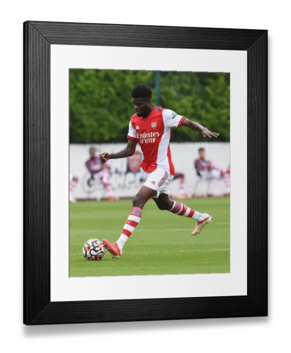 Framed Print : Thomas Partey in Action: Arsenal's Pre-Season Battle against Millwall