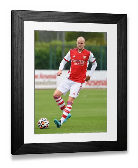 Framed Print : Arsenal's Rob Holding in Pre-Season Action: Arsenal vs Millwall (2021-22) Framed Print : Arsenal's Rob Holding in Pre-Season Action: Arsenal vs Millwall (2021-22)