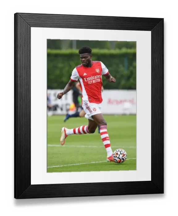 Framed Print : Arsenal's Thomas Partey Trains with Millwall: Pre-Season Friendly (2021)