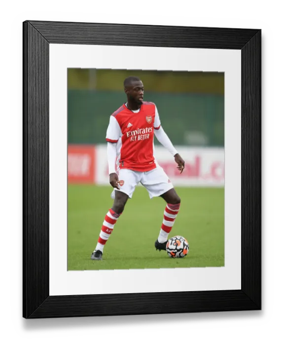 Framed Print : Arsenal's Nicolas Pepe in Pre-Season Form: Arsenal vs Millwall, 2021
