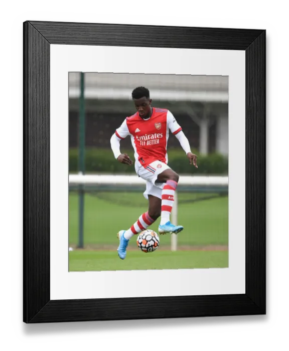Framed Print : Arsenal's Eddie Nketiah in Pre-Season Action Against Millwall Framed Print : Arsenal's Eddie Nketiah in Pre-Season Action Against Millwall
