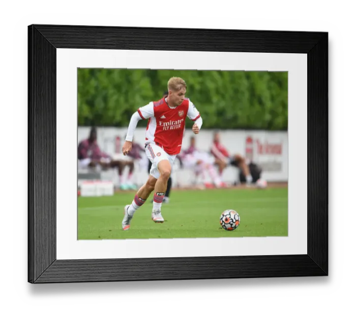 Framed Print : Emile Smith Rowe: Arsenal's Pre-Season Star Shines Against Millwall Framed Print : Emile Smith Rowe: Arsenal's Pre-Season Star Shines Against Millwall