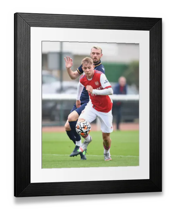 Framed Print : Arsenal's Emile Smith Rowe in Pre-Season Action Against Millwall