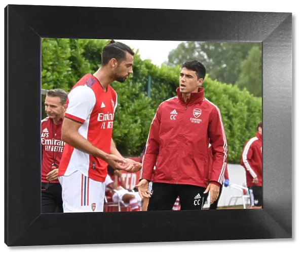 Arsenal Half-Time: Carlo Cuesta Strategizes with Pablo Mari