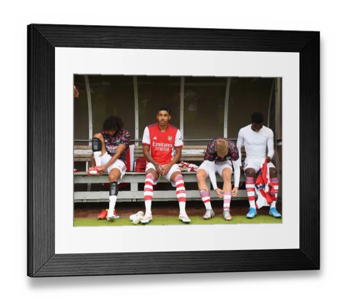 Framed Print : Arsenal's Pierre-Emile Smith Rowe: Gearing Up for Arsenal vs Millwall Pre-Season Training