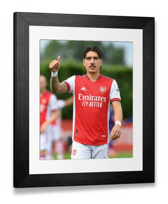 Framed Print : Arsenal's Hector Bellerin in Pre-Season Action: Arsenal vs. Watford, 2021 Framed Print : Arsenal's Hector Bellerin in Pre-Season Action: Arsenal vs. Watford, 2021