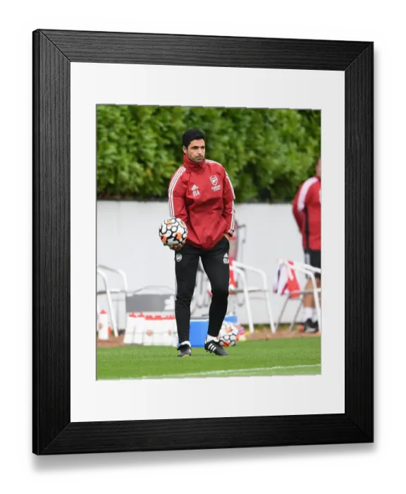Framed Print : Mikel Arteta Guides Arsenal in Pre-Season Clash Against Watford (2021-22)