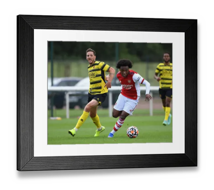 Framed Print : Arsenal's Willian Stars in Arsenal's Victory over Watford (2021-22 Pre-Season) Framed Print : Arsenal's Willian Stars in Arsenal's Victory over Watford (2021-22 Pre-Season)
